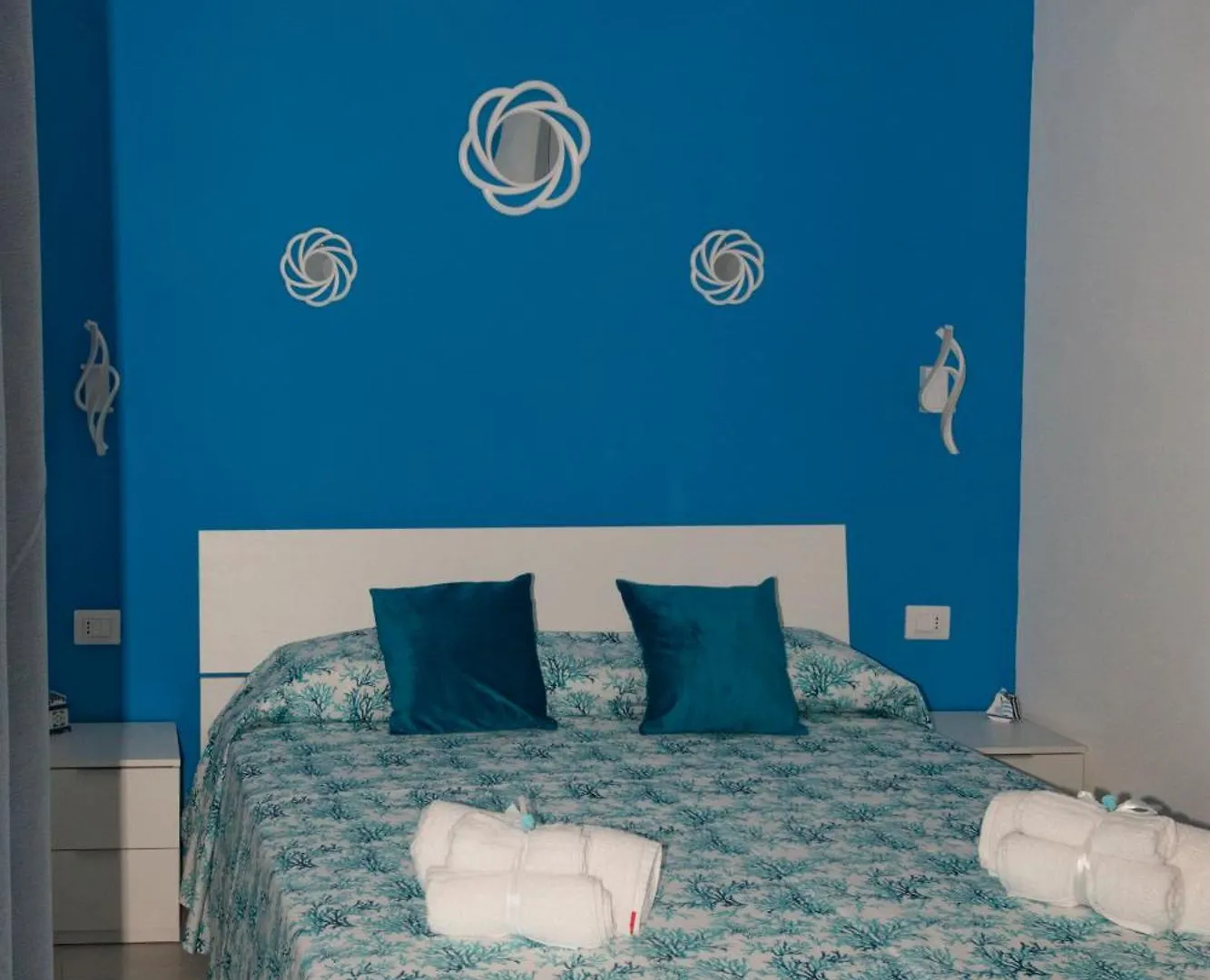 Lido Azzurro Sea Apartments Carini 0*,